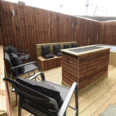 Апартаменты Slps 14 Hot Tub, Bar & Outdoor Terrace Манчестер Экстерьер фото